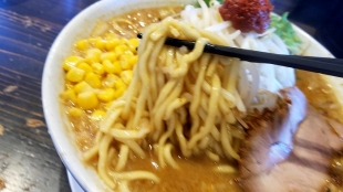 八起　味噌ﾗｰﾒﾝ　麺