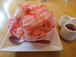 sベリーベリーラボでイチゴ丸ごとカキ氷